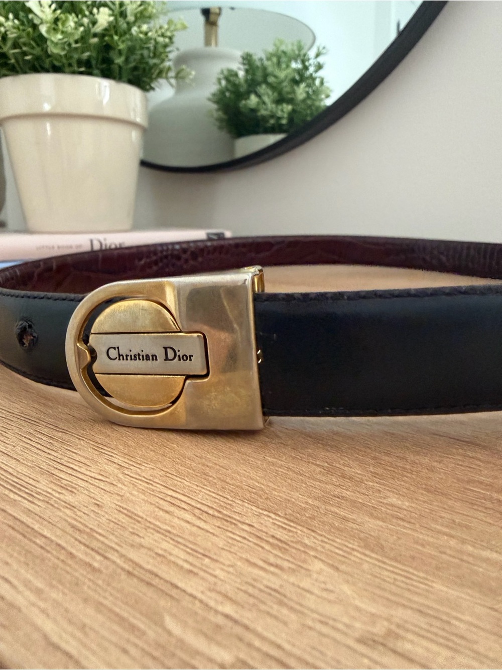 Dior women’s Black Leather Belt with Gold Christian Dior Buckle reversible - Picture 3 of 9